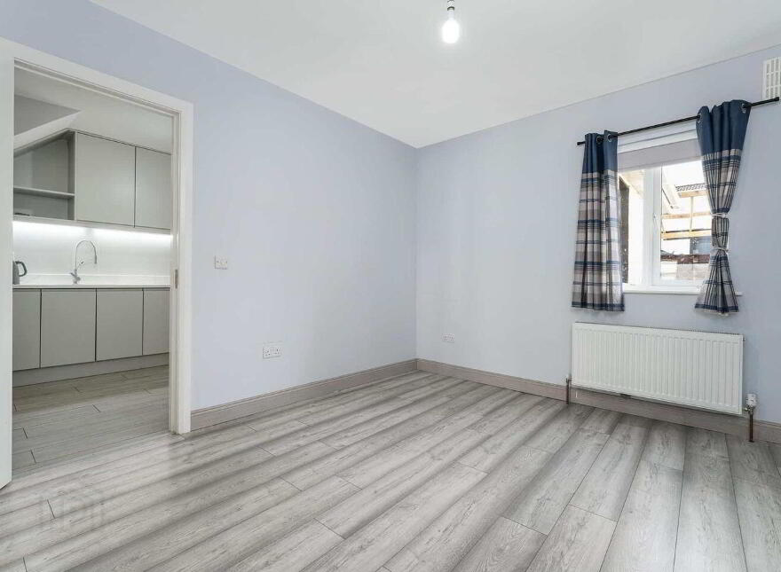 8 St. Johns Park West, Clondalkin, Clondalkin, D22
