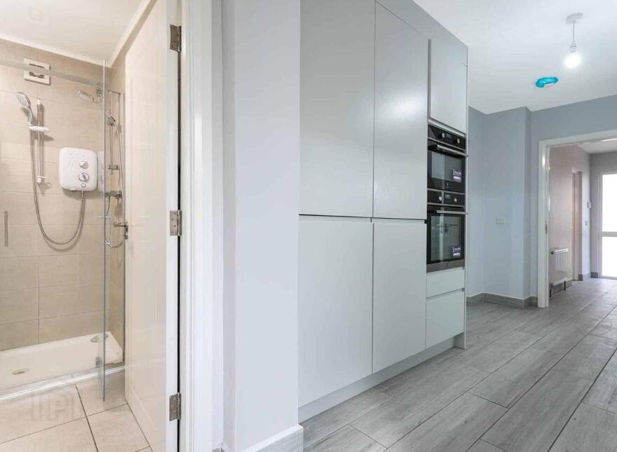 8 St. Johns Park West, Clondalkin, Clondalkin, D22