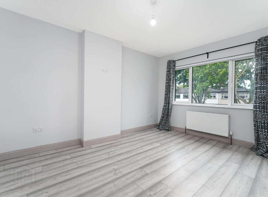 8 St. Johns Park West, Clondalkin, Clondalkin, D22