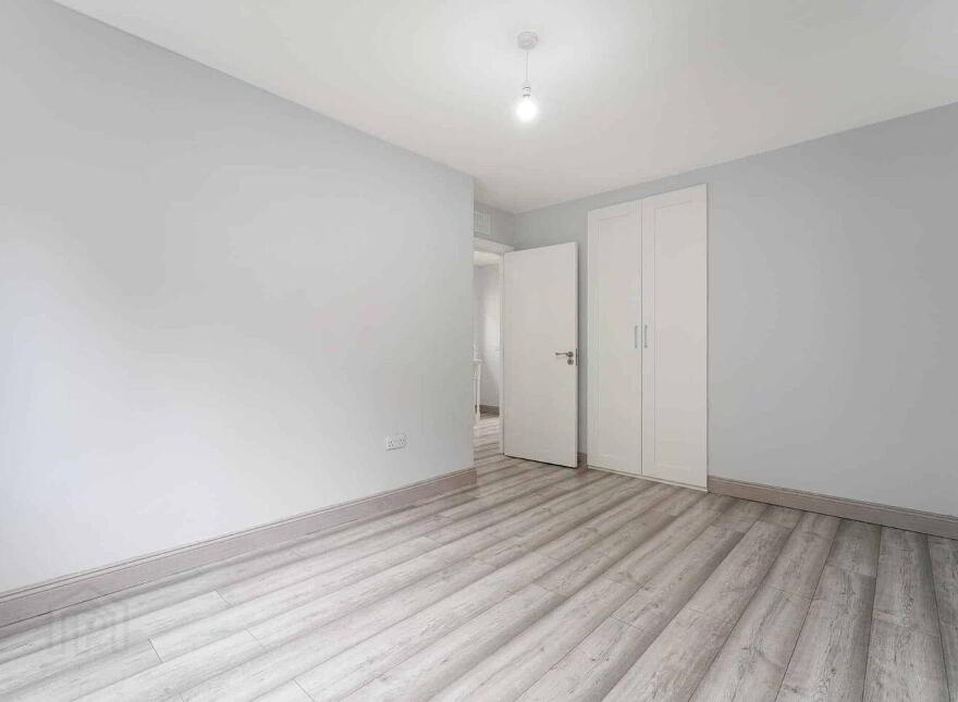 8 St. Johns Park West, Clondalkin, Clondalkin, D22