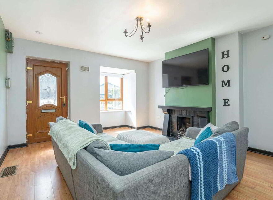 8 Palmers Court, Palmerstown, Palmerstown, D20