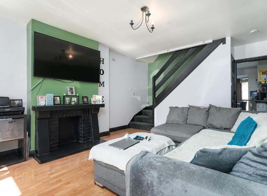 8 Palmers Court, Palmerstown, Palmerstown, D20