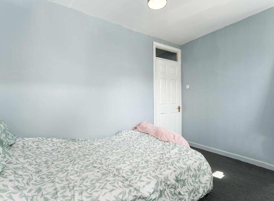 8 Palmers Court, Palmerstown, Palmerstown, D20