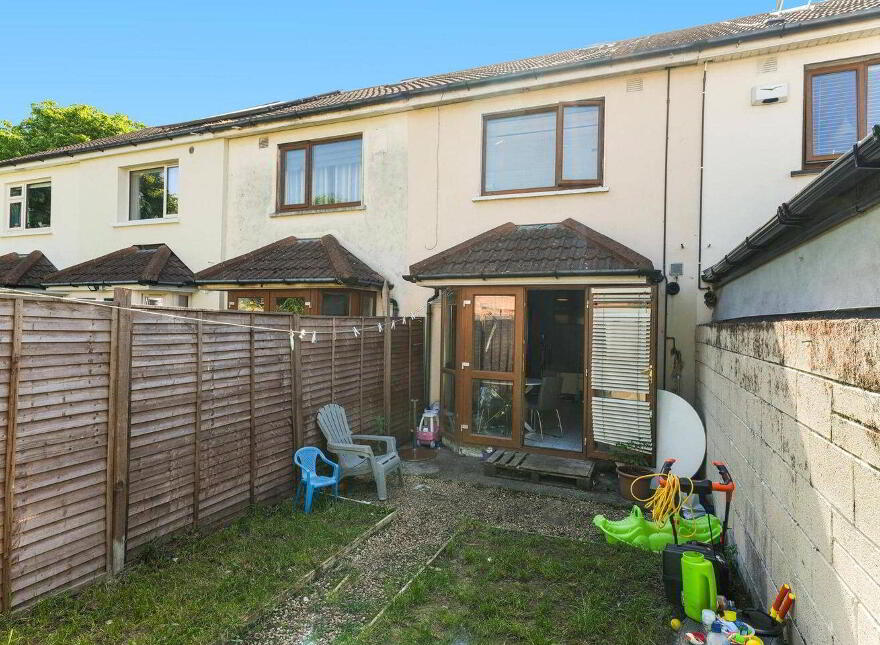 8 Palmers Court, Palmerstown, Palmerstown, D20