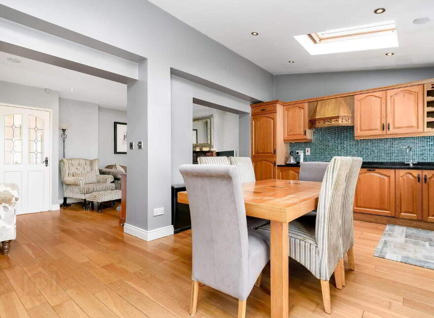 9 Hillcrest Avenue, Lucan