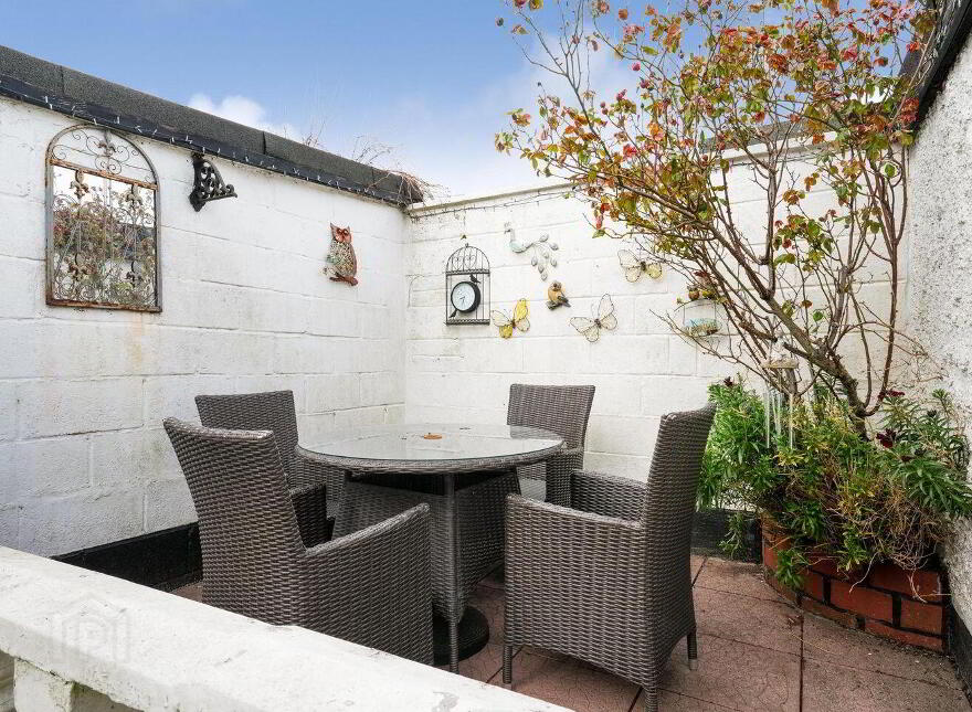 9 Hillcrest Avenue, Lucan