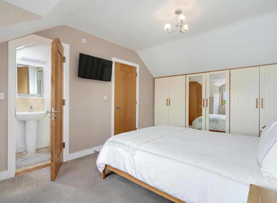 3 Broadfield Drive, Broadfield Manor, Rathcoole