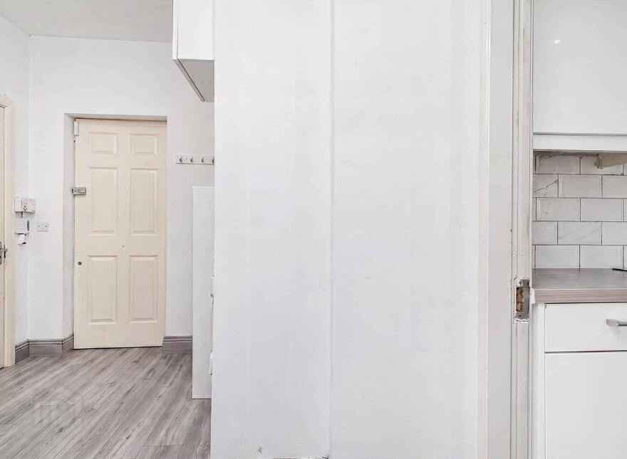 81 Hybreasal House, South Circular Road, South Circular Road, D08