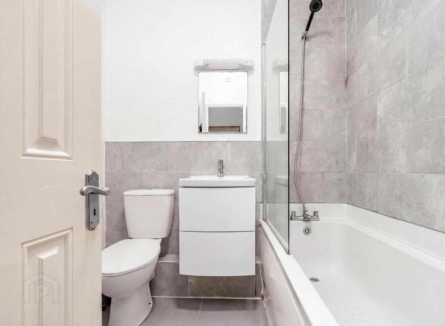 81 Hybreasal House, South Circular Road, South Circular Road, D08
