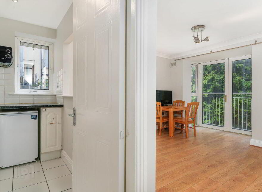 107 Jervis Place, Strand Street Great, Dublin 1, D01