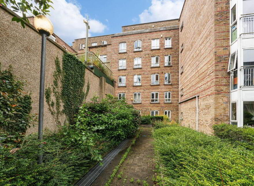 107 Jervis Place, Strand Street Great, Dublin 1, D01