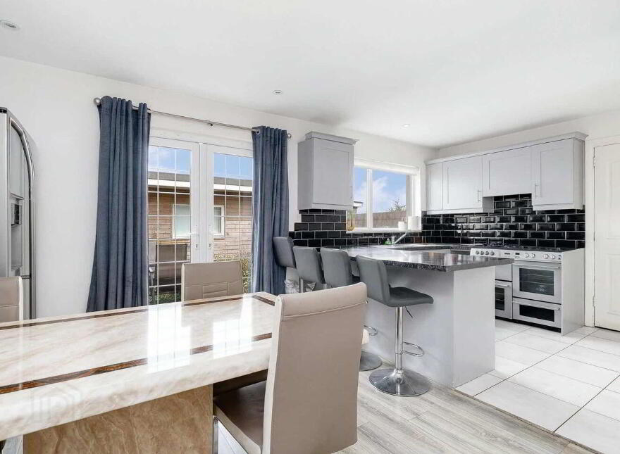 31 Seskin View Road, Old Bawn, Dublin 24, D24