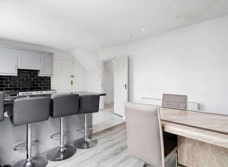 31 Seskin View Road, Old Bawn, Dublin 24, D24