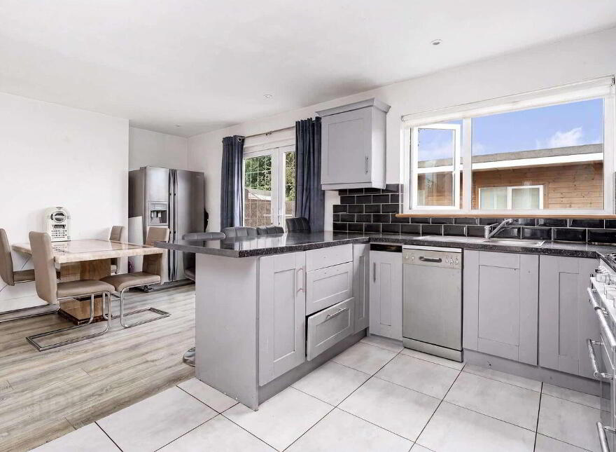 31 Seskin View Road, Old Bawn, Dublin 24, D24