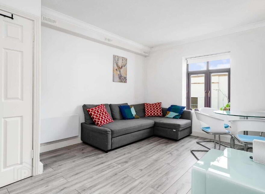 23 Clarendon Hall, Aungier Street, Dublin, D02
