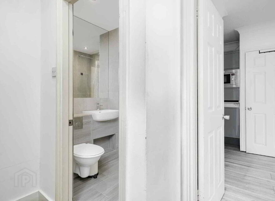 23 Clarendon Hall, Aungier Street, Dublin, D02