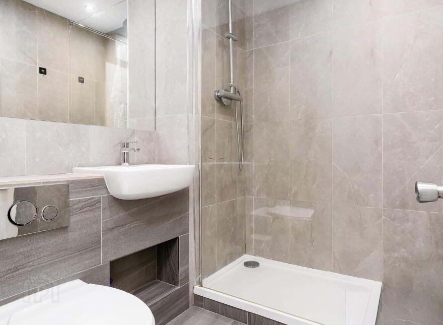 23 Clarendon Hall, Aungier Street, Dublin, D02