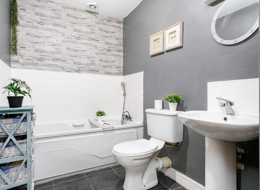 11 Rosse Court Avenue, Lucan