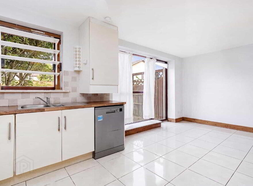 34 Adamstown Avenue, Adamstown