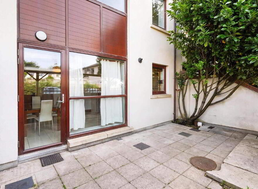 34 Adamstown Avenue, Adamstown