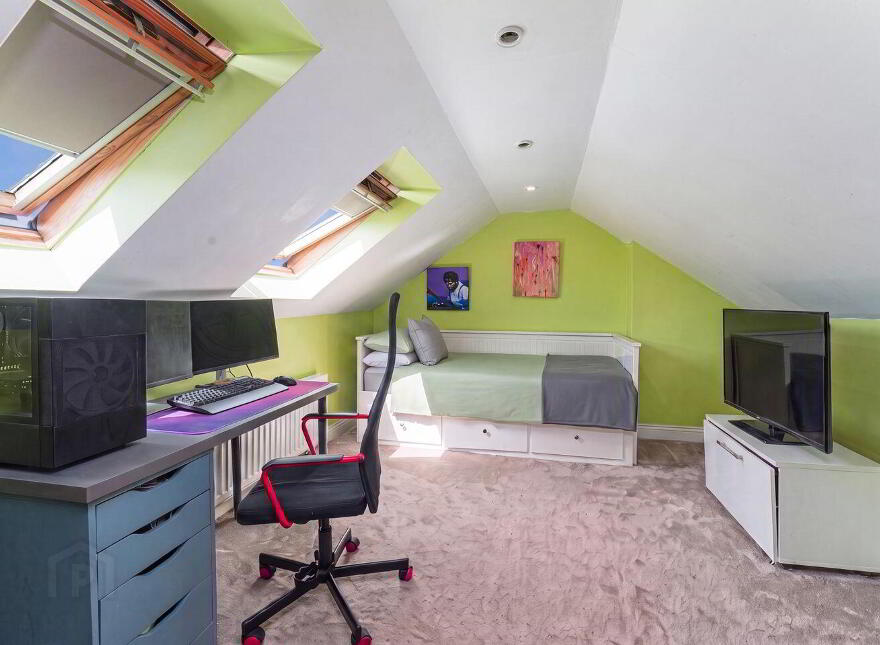 37 Oak Downs, WITH ATTIC CONVERSION, Clondalkin, Clondalkin, D22