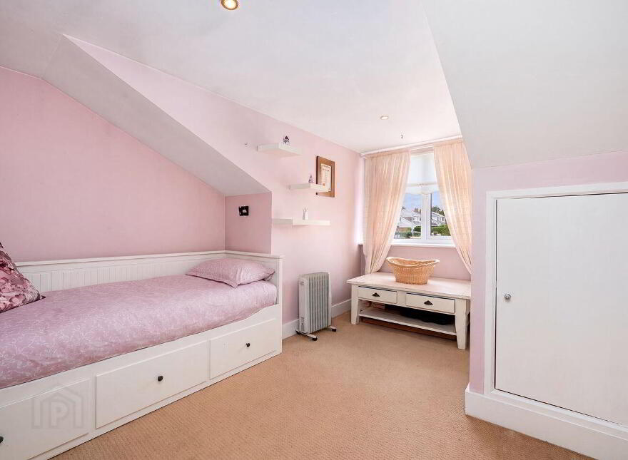 2 The Hall, Curragh Grange, Newbridge