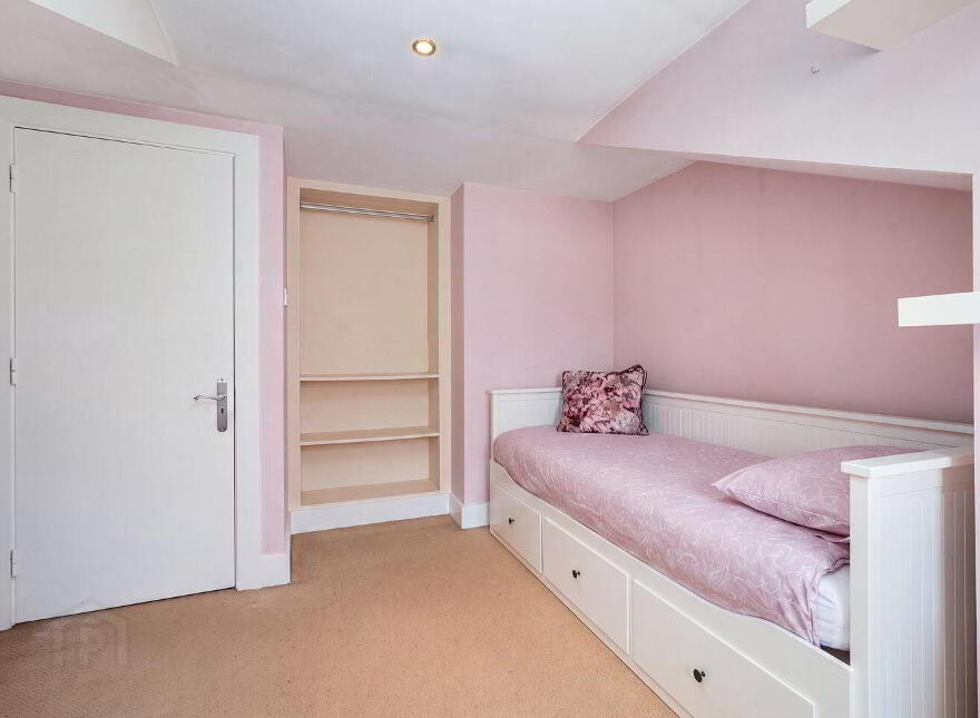 2 The Hall, Curragh Grange, Newbridge