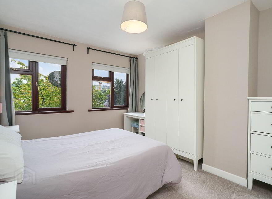 17 Rathlawns, Rathcoole