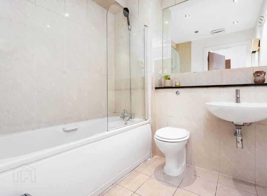 228 New Seskin Court, Tallaght, Tallaght, D24
