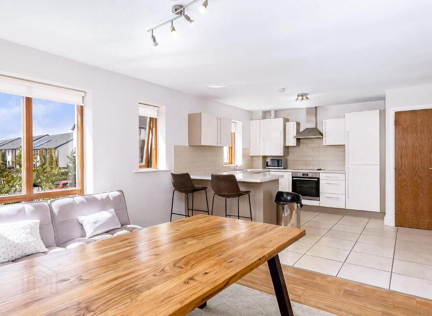 13 The Paddock Square, Adamstown