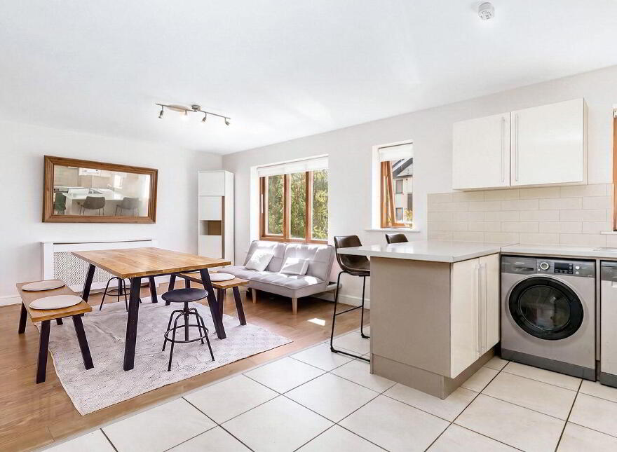 13 The Paddock Square, Adamstown