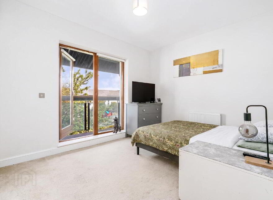 13 The Paddock Square, Adamstown