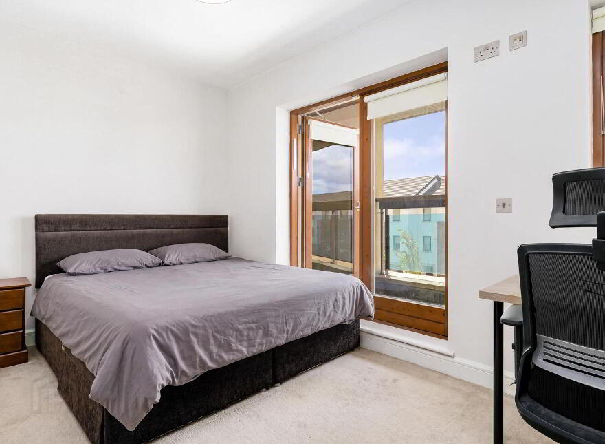 13 The Paddock Square, Adamstown