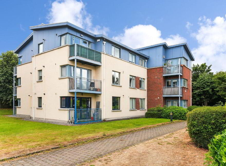 28 The Courthouse, Rathcoole