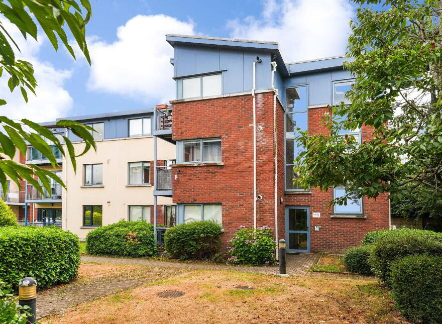 28 The Courthouse, Rathcoole