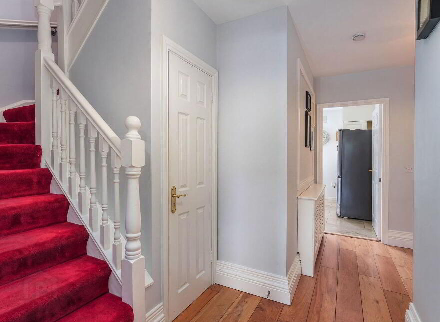 81 Embassy Manor, Kill