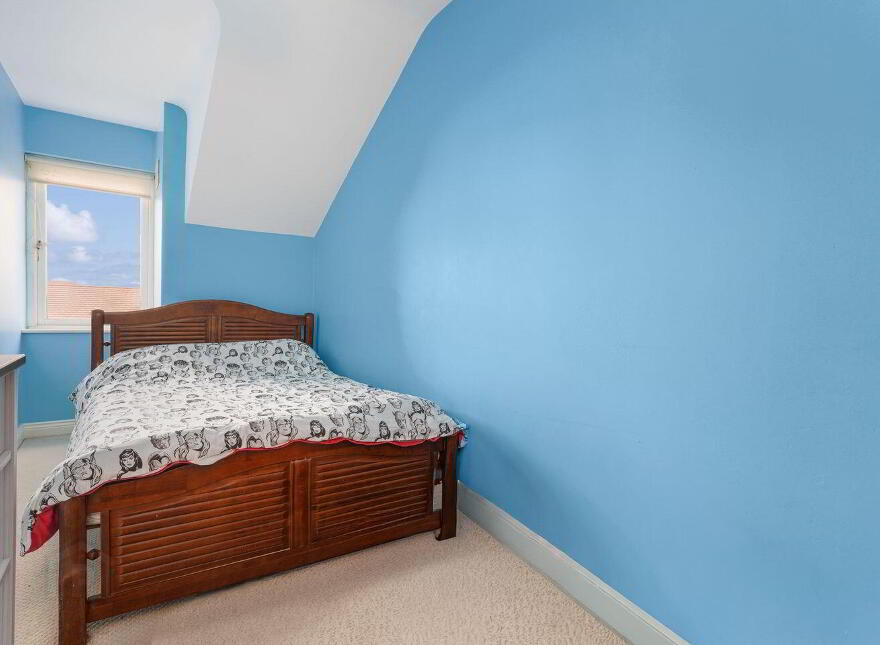81 Embassy Manor, Kill