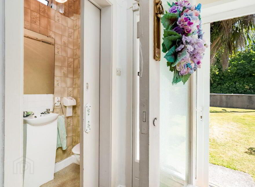 2 Thomastown Road, Glenageary