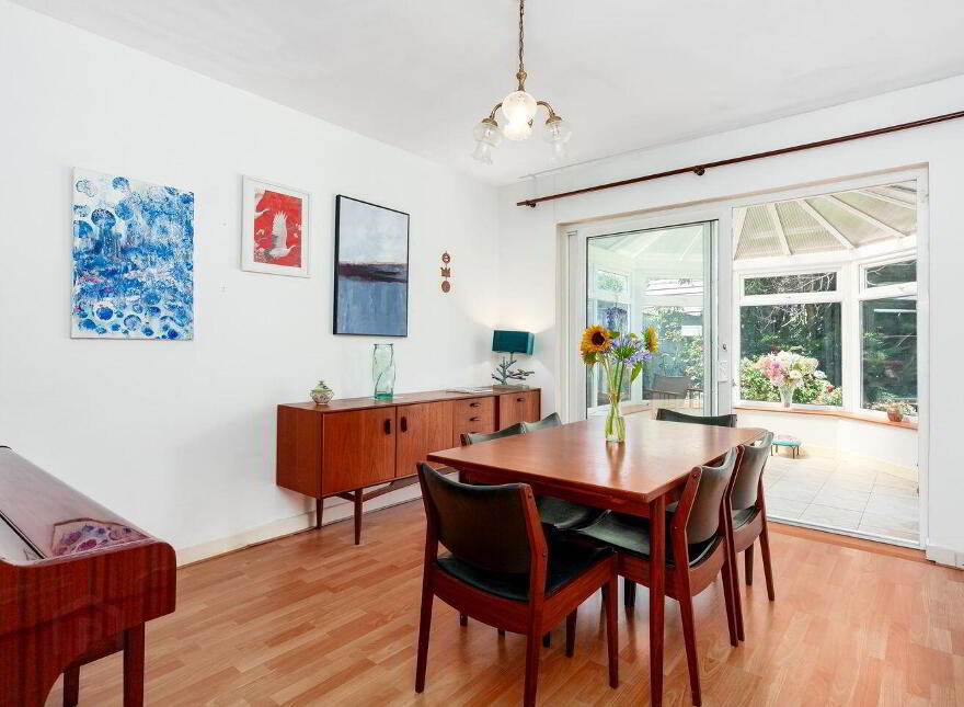2 Thomastown Road, Glenageary
