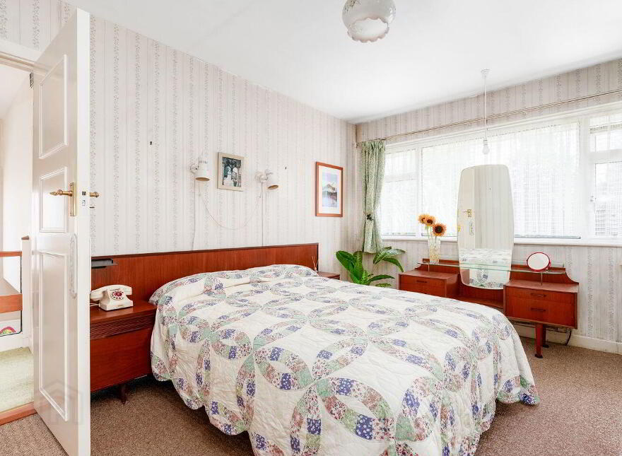 2 Thomastown Road, Glenageary