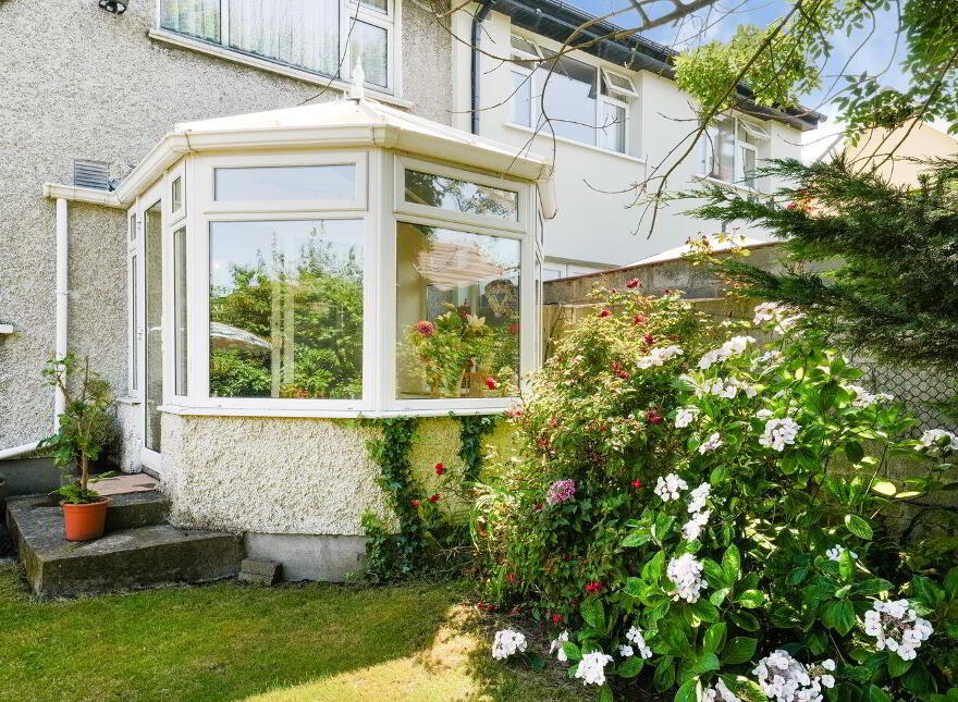 2 Thomastown Road, Glenageary