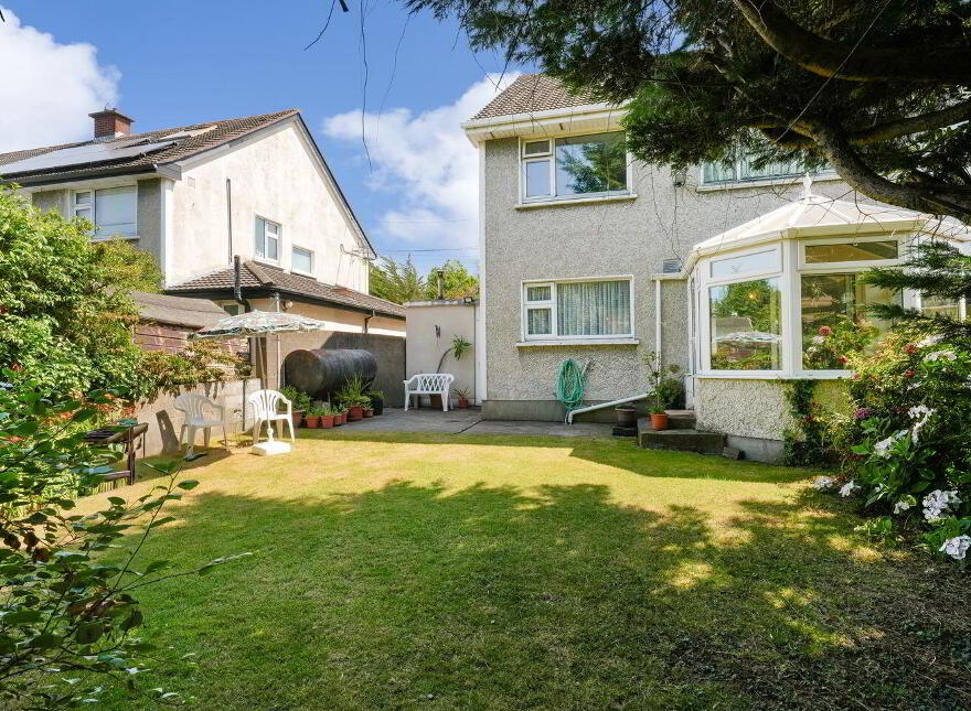 2 Thomastown Road, Glenageary
