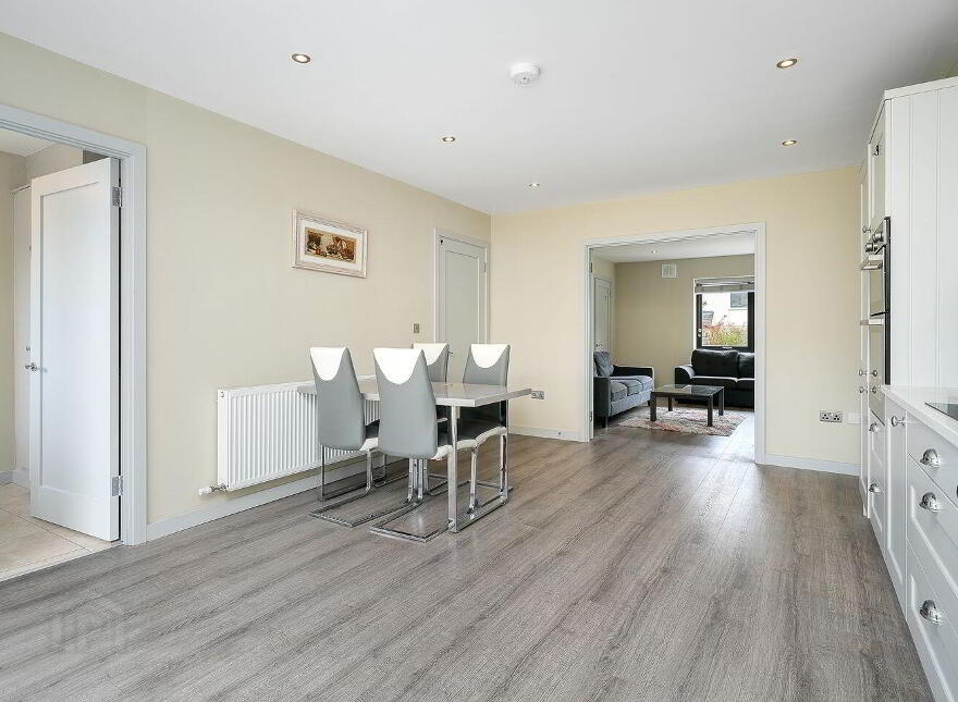 16 Domville Square, Cherrywood, Dublin 18, D18