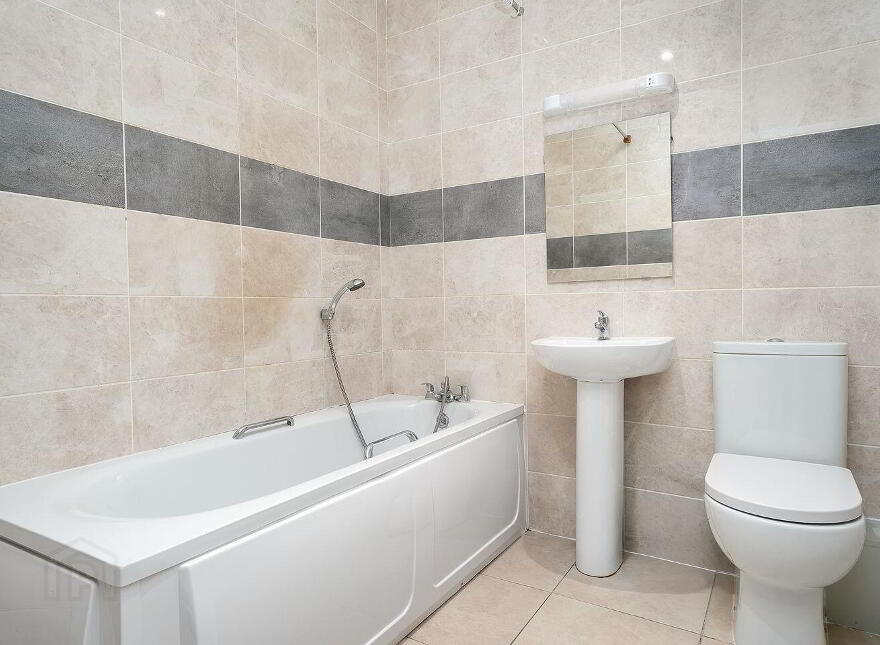 16 Domville Square, Cherrywood, Dublin 18, D18