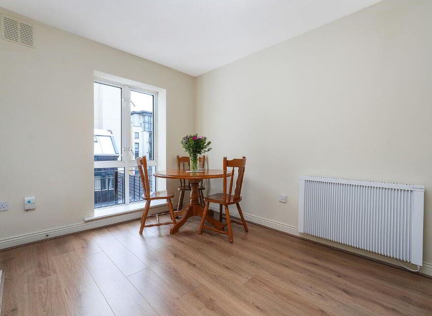 75 Gandon Hall, Gardiner Street, Dublin 1, D01