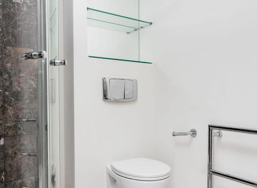 Apt 3, Beacon One, Beacon Court, Sandyford, Sandyford, D18