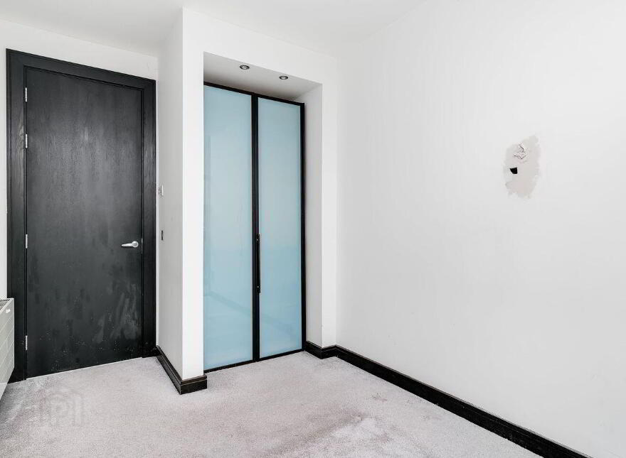 Apt 3, Beacon One, Beacon Court, Sandyford, Sandyford, D18