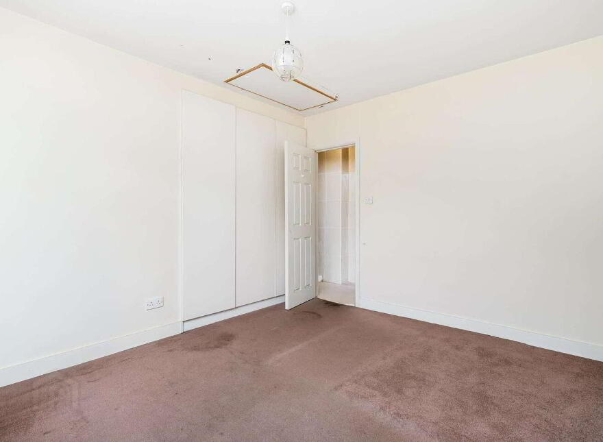 97 Beech Grove Cottages, Bray Road, Cabinteely, Cabinteely, D18