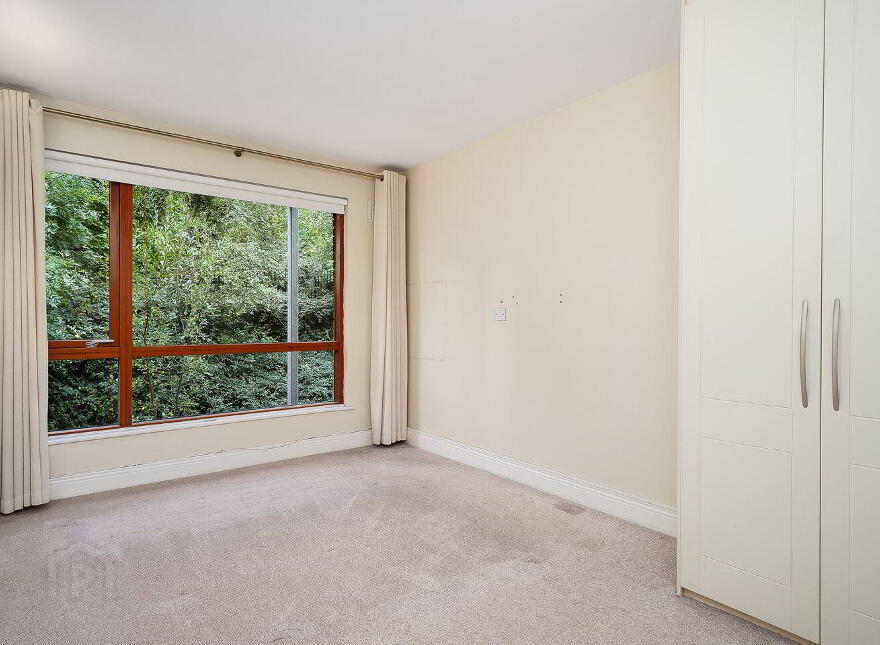61 Hunters Green, Ballycullen, Ballycullen, D24