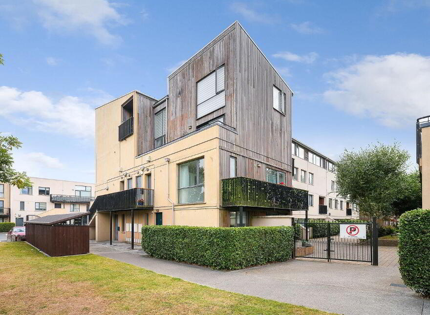13 Parkview Drive, Finglas, Finglas, D11